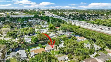 3043 Hayes Street Hollywood FL 33021