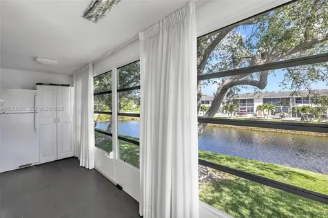 121 Prescott F Deerfield Beach FL 33442