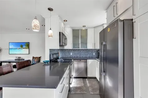 121 Prescott F Deerfield Beach FL 33442
