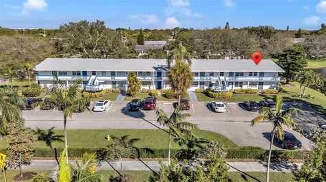 121 Prescott F Deerfield Beach FL 33442