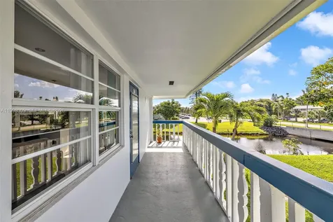 121 Prescott F Deerfield Beach FL 33442