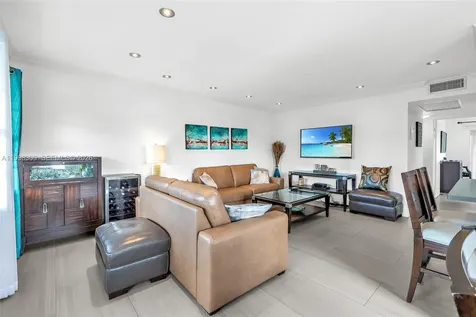 121 Prescott F Deerfield Beach FL 33442