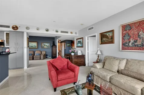 7910 Harbor Island Drive North Bay Village FL 33141