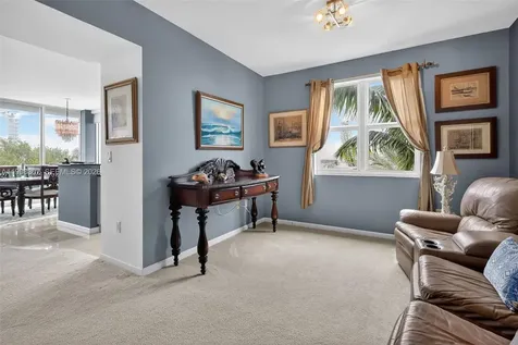 7910 Harbor Island Drive North Bay Village FL 33141