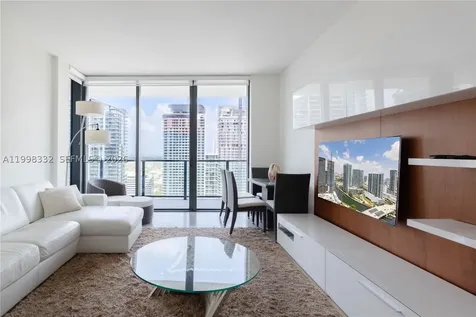 68 SE 6th Street Miami FL 33131