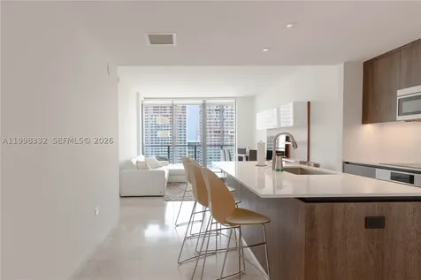 68 SE 6th Street Miami FL 33131