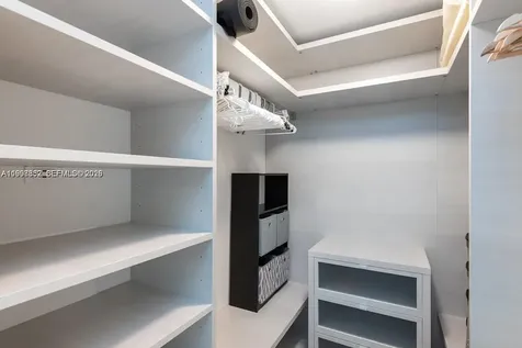 68 SE 6th Street Miami FL 33131