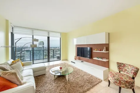68 SE 6th Street Miami FL 33131