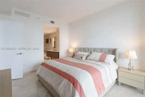 68 SE 6th Street Miami FL 33131