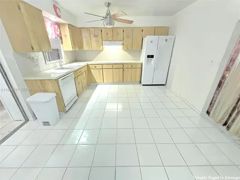 712 SE 8th Street Cape Coral FL 33990