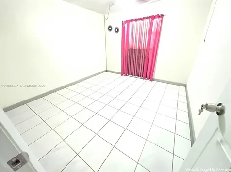 712 SE 8th Street Cape Coral FL 33990