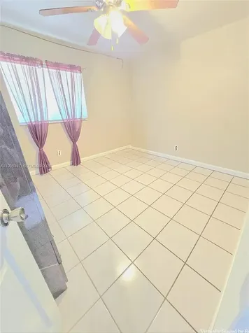 712 SE 8th Street Cape Coral FL 33990