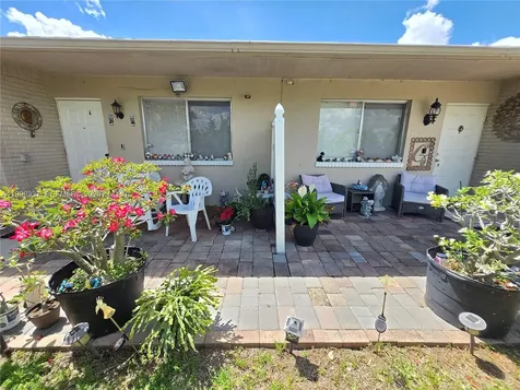 712 SE 8th Street Cape Coral FL 33990