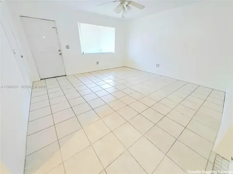 712 SE 8th Street Cape Coral FL 33990