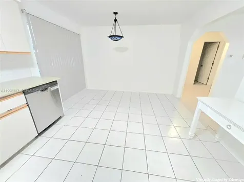 712 SE 8th Street Cape Coral FL 33990