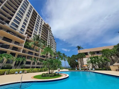 540 Brickell Key Drive Miami FL 33131