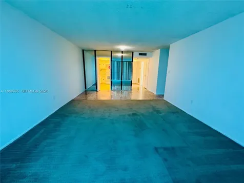 18011 Biscayne Boulevard Aventura FL 33160