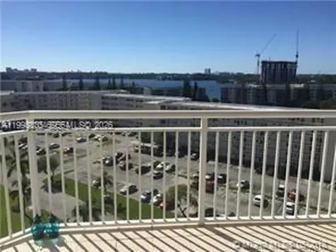 18011 Biscayne Boulevard Aventura FL 33160