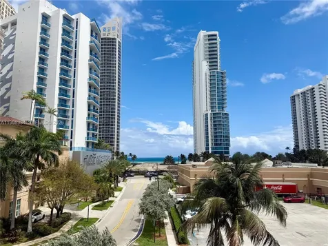 17560 Atlantic Boulevard Sunny Isles Beach FL 33160