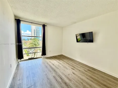 17560 Atlantic Boulevard Sunny Isles Beach FL 33160