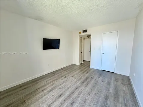 17560 Atlantic Boulevard Sunny Isles Beach FL 33160