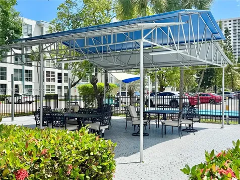 17560 Atlantic Boulevard Sunny Isles Beach FL 33160