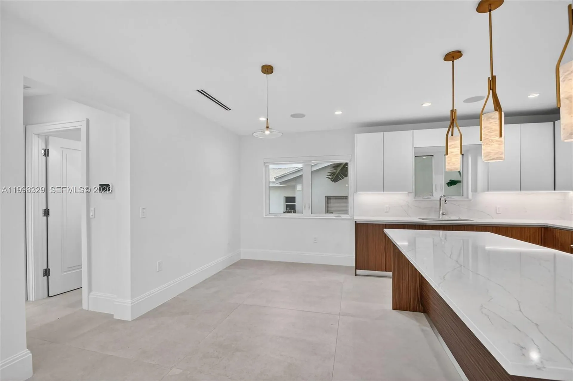 1017 S Palmway Lake Worth FL 33460