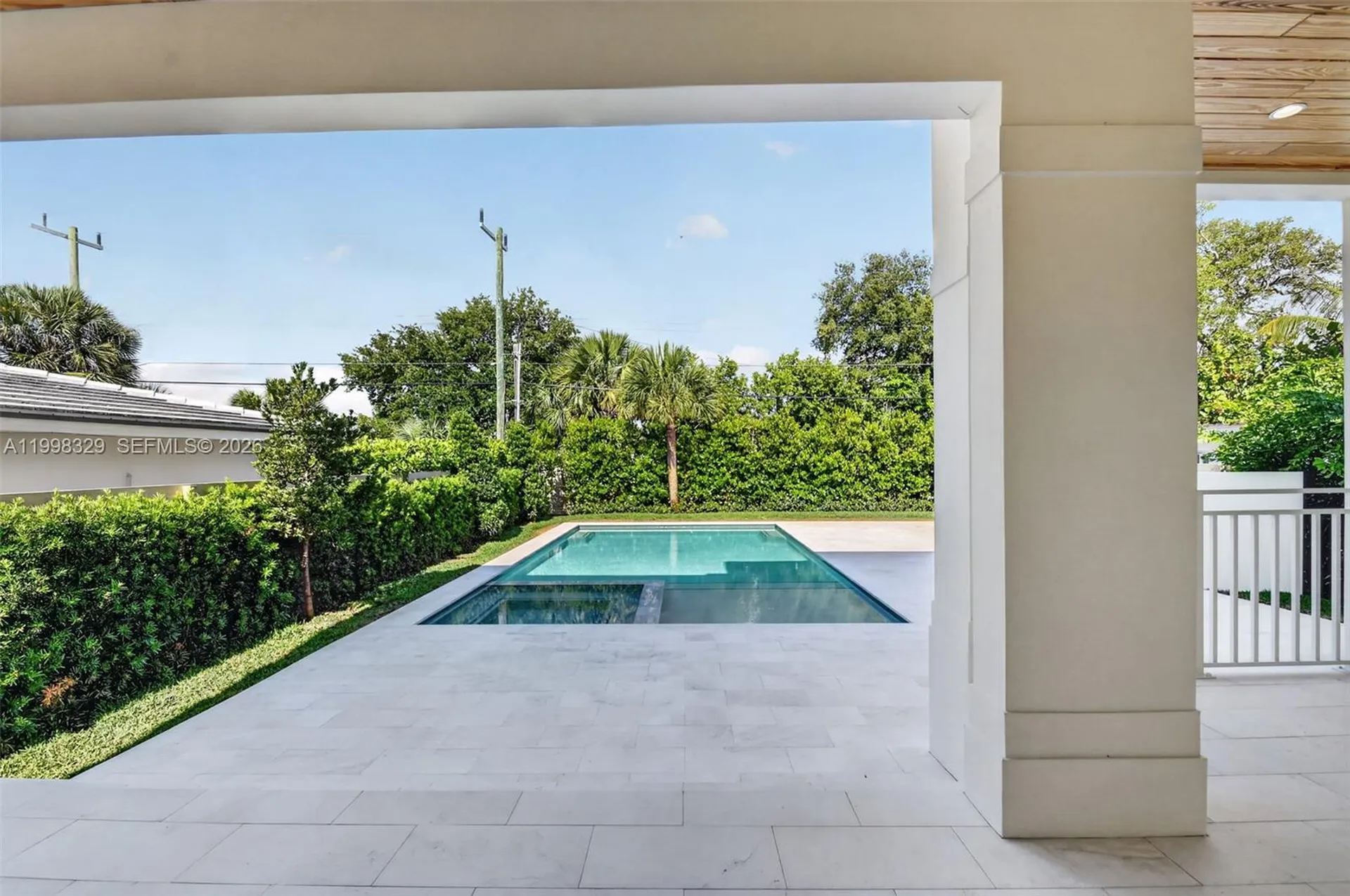 1017 S Palmway Lake Worth FL 33460