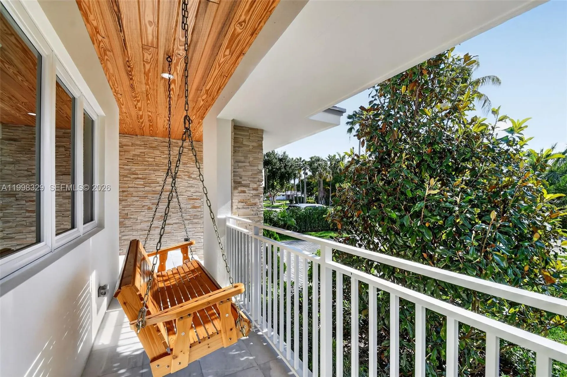 1017 S Palmway Lake Worth FL 33460