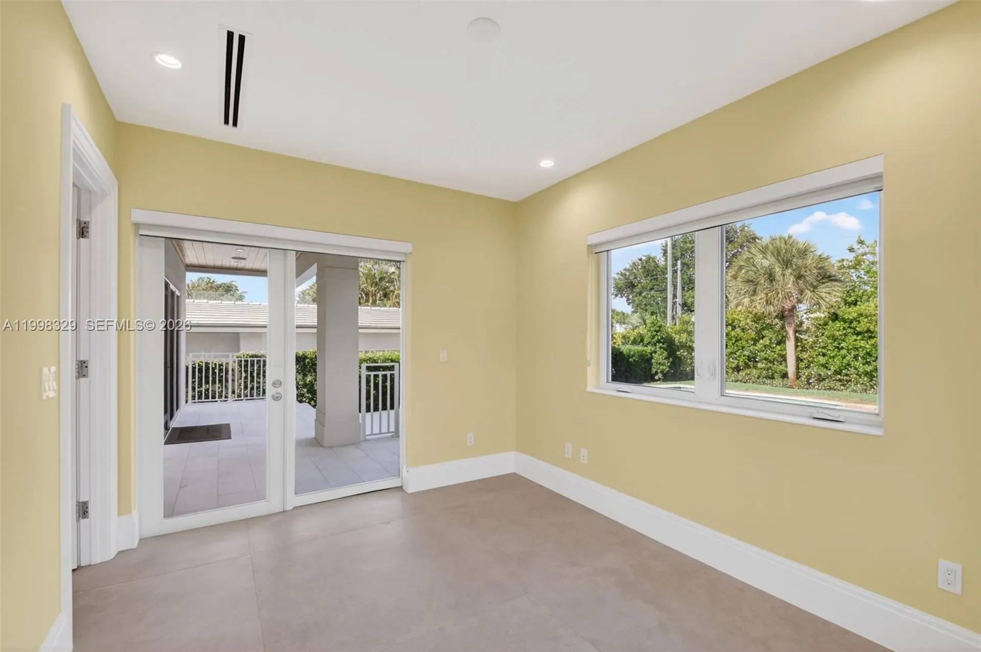 1017 S Palmway Lake Worth FL 33460