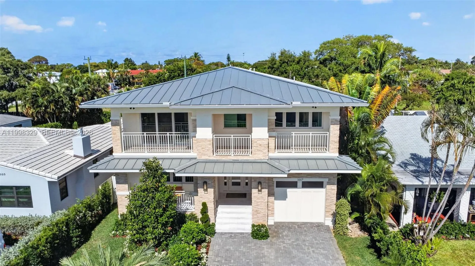 1017 S Palmway Lake Worth FL 33460