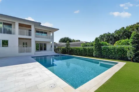 1017 S Palmway Lake Worth FL 33460