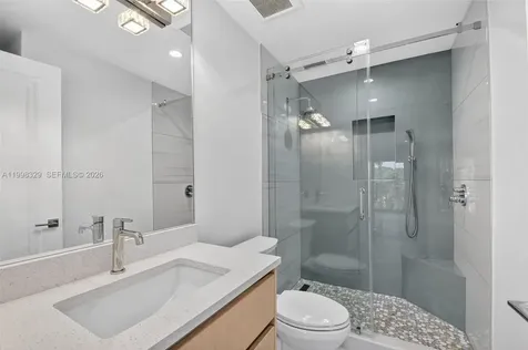 1017 S Palmway Lake Worth FL 33460