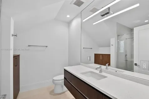 1017 S Palmway Lake Worth FL 33460