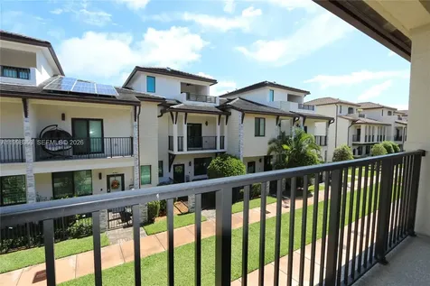 4738 NW 83rd Path Doral FL 33166