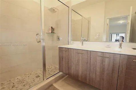 4738 NW 83rd Path Doral FL 33166