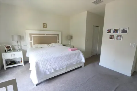 4738 NW 83rd Path Doral FL 33166