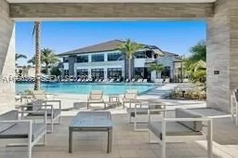 4738 NW 83rd Path Doral FL 33166