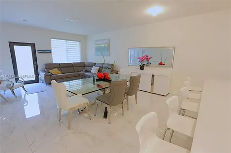 4738 NW 83rd Path Doral FL 33166