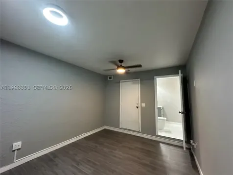 9069 NW 193rd Street Hialeah FL 33018
