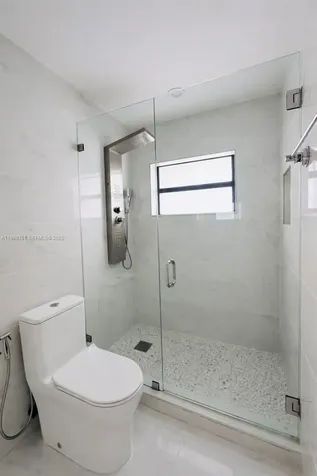 9069 NW 193rd Street Hialeah FL 33018