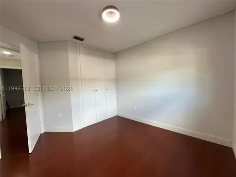 9069 NW 193rd Street Hialeah FL 33018
