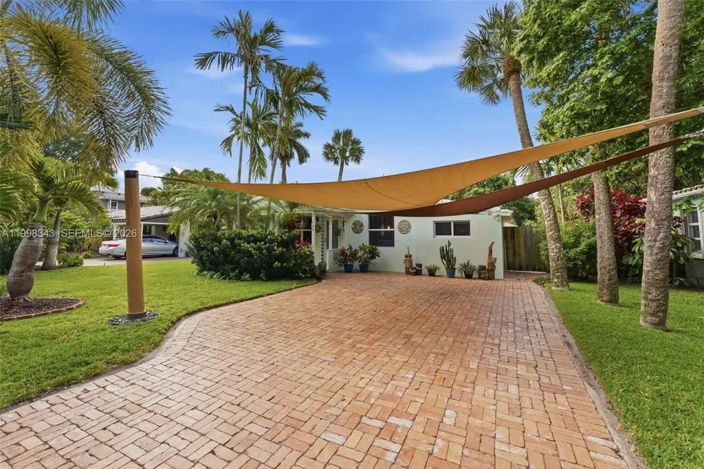 704 SW 14th Street Fort Lauderdale FL 33315