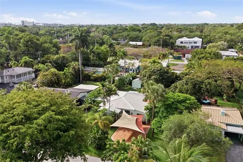 704 SW 14th Street Fort Lauderdale FL 33315