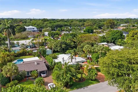 704 SW 14th Street Fort Lauderdale FL 33315