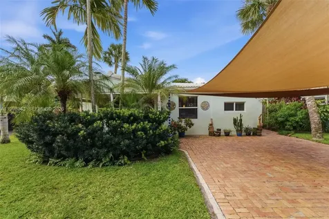 704 SW 14th Street Fort Lauderdale FL 33315