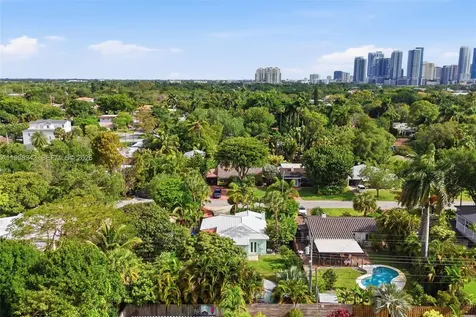 704 SW 14th Street Fort Lauderdale FL 33315
