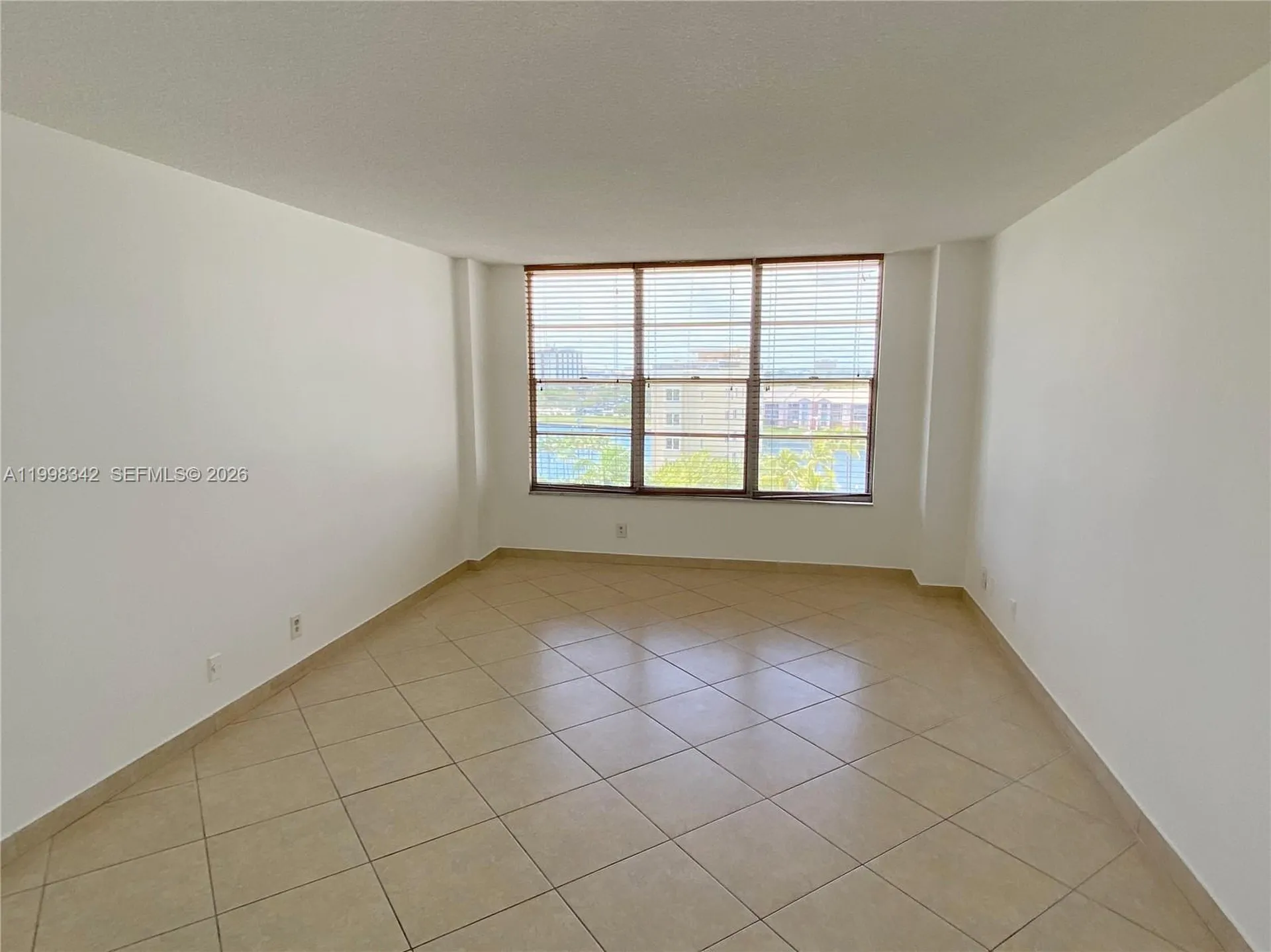 3800 S Ocean Drive Hollywood FL 33019