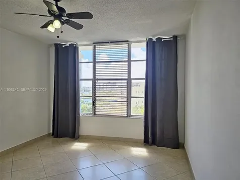 3800 S Ocean Drive Hollywood FL 33019