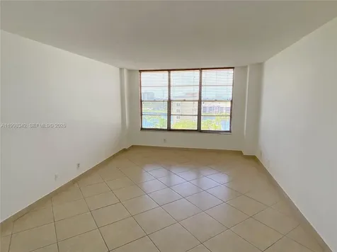 3800 S Ocean Drive Hollywood FL 33019